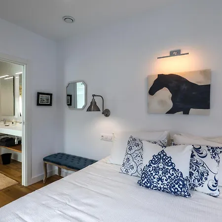 Apartment Muramar House